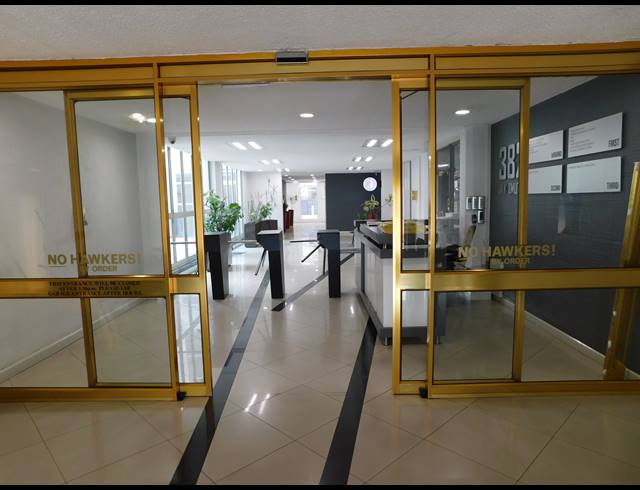 157M² OFFICE TO LET IN CRAIGHALL
